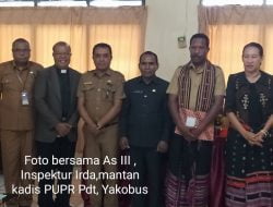 Pemkab Alor Antar Mantan Kadis PUPR Kembali Pada Keluarga
