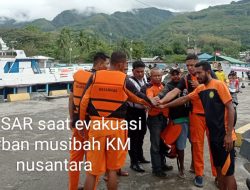 Tim SAR Evakuasi Penumpang KM Nusantara Yang Terdampar di Perairan Antara Pulau Pantar dan Pura