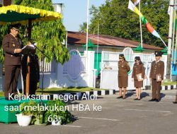 Puncak HBA Ke 63, Kajari Dan Staf Terima Satya Lencana Karya Satya