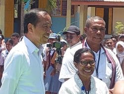 Presiden Jokowi Kunker Ke Pasar Lipa dan SMK N 1 Kalabahi