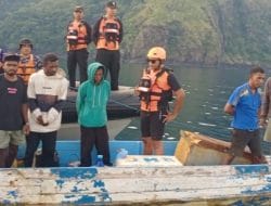 TIM SAR Gabungan Berhasil Selamatkan Enam Nelayan Di Perairan Laut Mataru