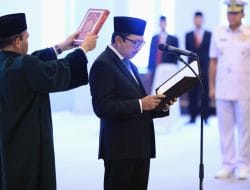 Juda Agung Dilantik  Sebagai Anggota Dewan Komisioner OJK  EX-Officio BI